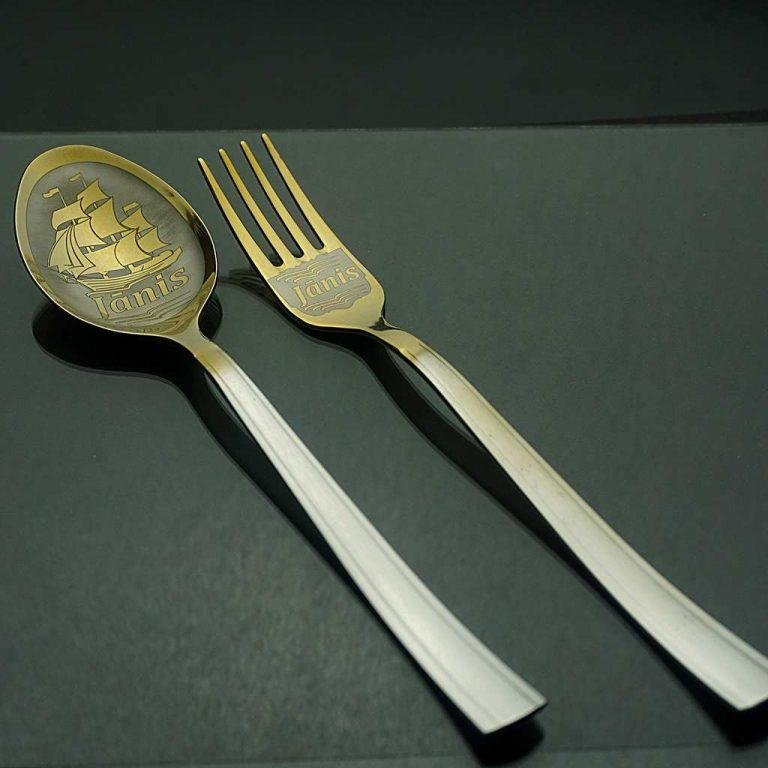 Komplekts Gold no 2 piederumiem