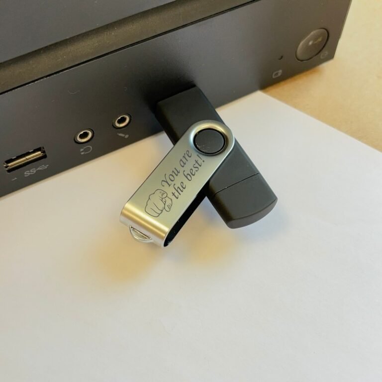 USB 2.0 & Micro usb флешка 16 гб USB 2.0 & Micro usb флешка 16 гб