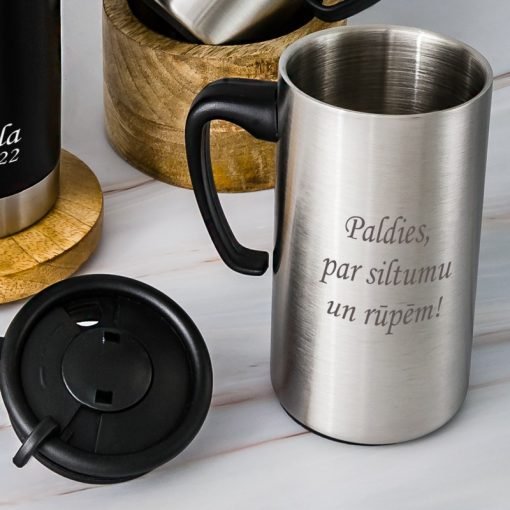 Termoss 500ml. + 2 krūzes ar gravējumu Termoss 500ml. + 2 krūzes ar gravējumu