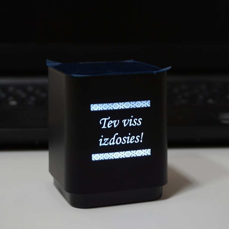 Bezvadu skaļrunis 3W ar gravējumu