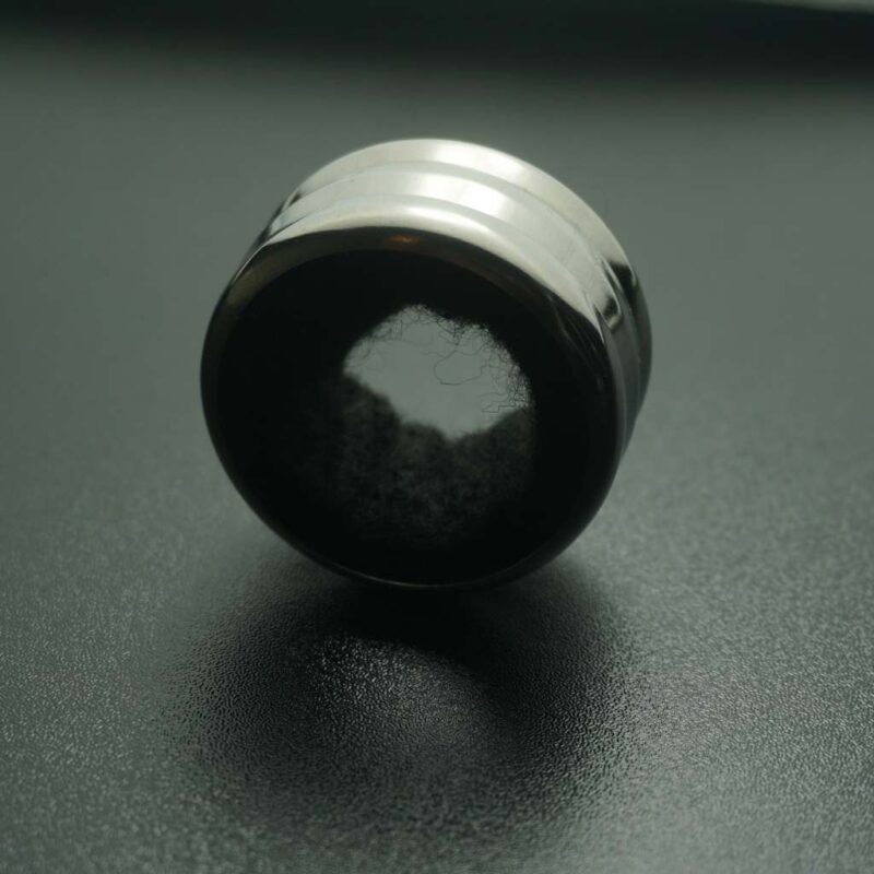 Vīna kaste un piederumi (4 priekš.) ar gravējumu