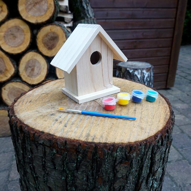 Izkrāsojams putnu būrītis