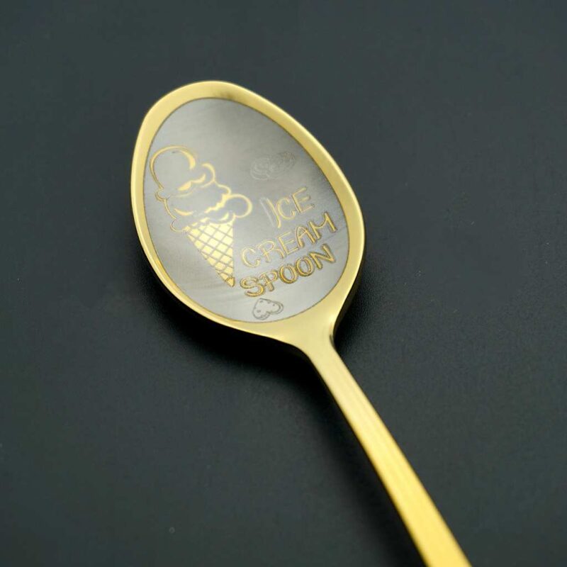 Latte karote “180+ zīmējumi” Gold