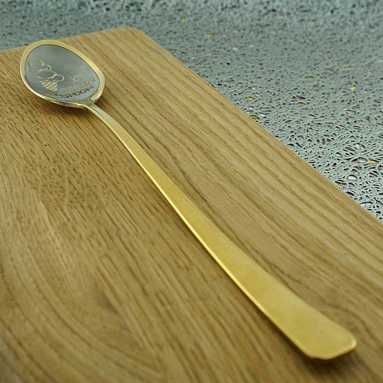 Latte karote “180+ zīmējumi” Gold