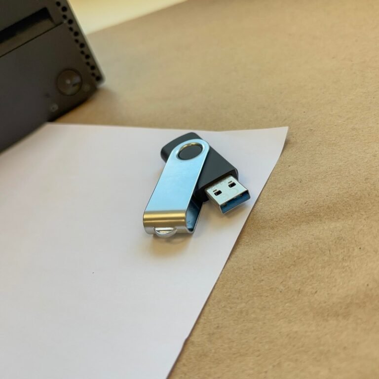 USB 3.0 флешка Black 16 гб