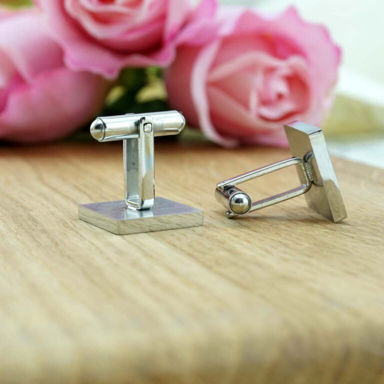 Aproču pogas "SQ Silver" ar gravējumu