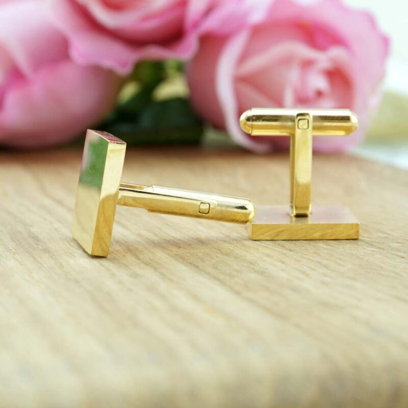 Aproču pogas "SQ Gold" ar gravējumu