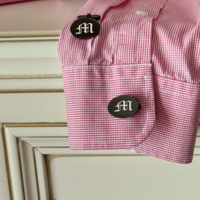 Aproču pogas "Black" ar gravējumu