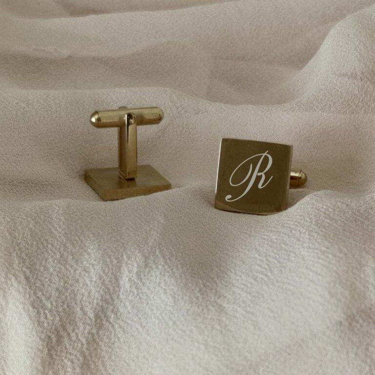 Aproču pogas "SQ Gold" ar gravējumu