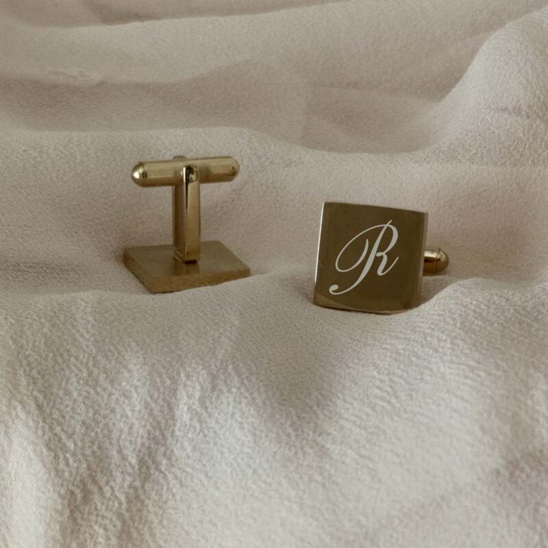 Aproču pogas "SQ Gold" ar gravējumu