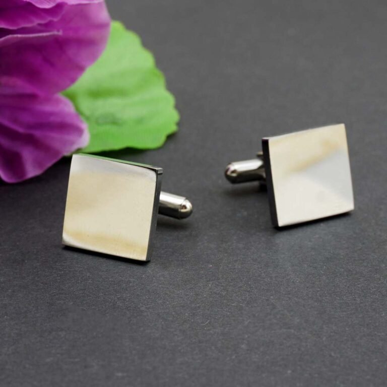 Aproču pogas "SQ Silver" ar gravējumu