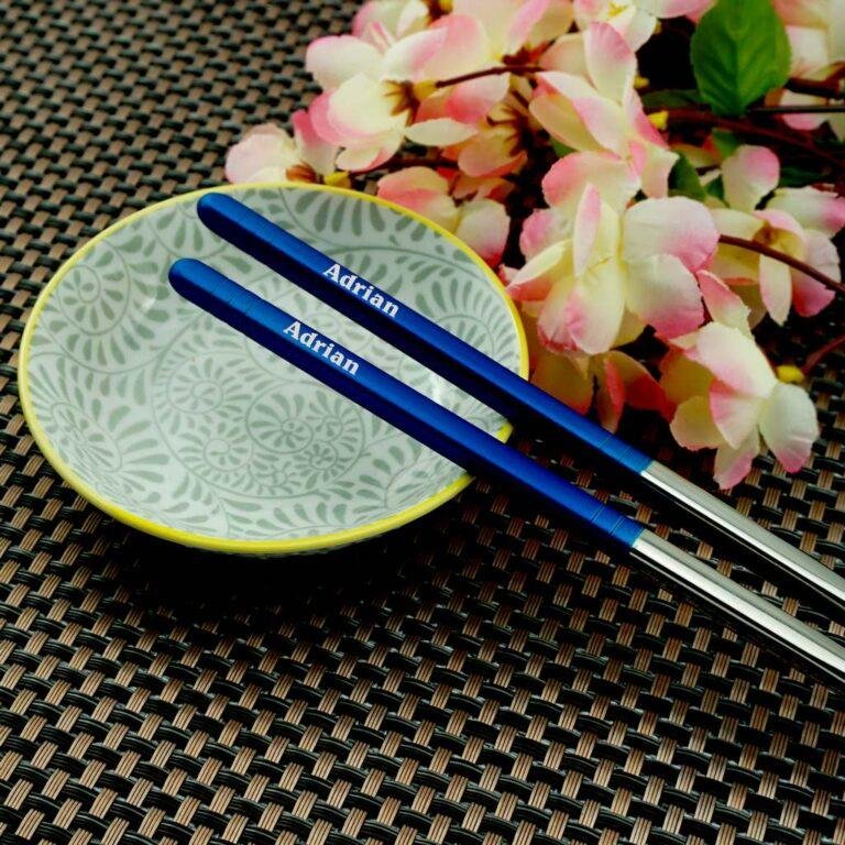 Suši kociņi ar gravējumu Blue Suši kociņi ar gravējumu Blue