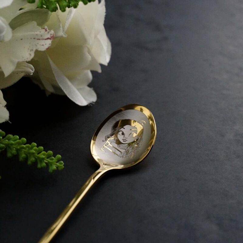 Latte karote “180+ zīmējumi” Gold II