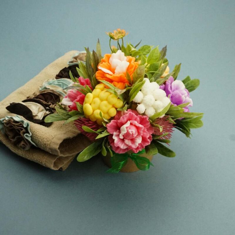 "Ziedu pušķis M" - roku darba ziepes