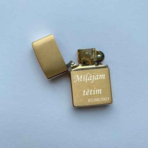 Šķiltava Zippo 204B