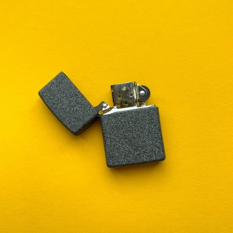 Šķiltava Zippo 211 Iron Stone