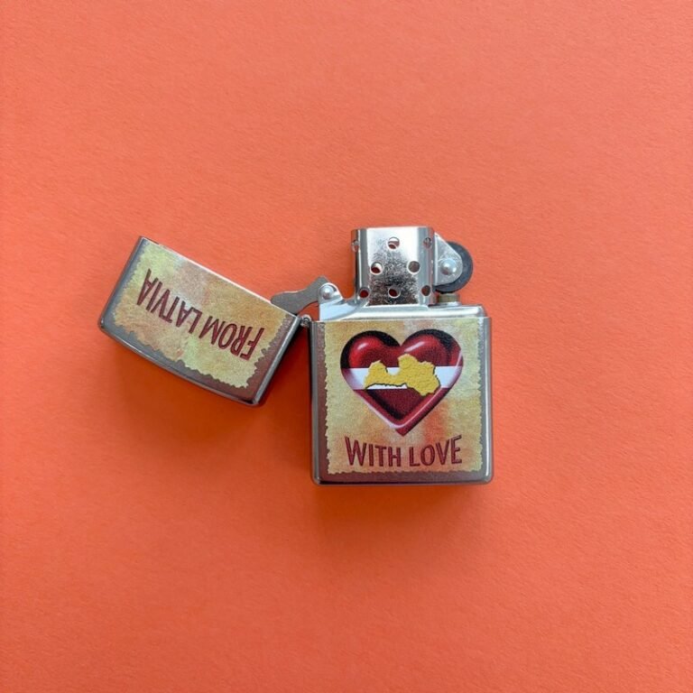 Зажигалка Zippo 207CI010419