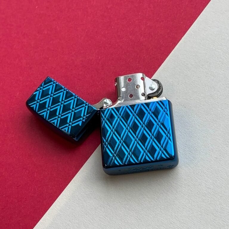 Зажигалка Zippo 29964 Armor™ High Polish Blue Diamonds Зажигалка Zippo 29964 Armor™ High Polish Blue Diamonds